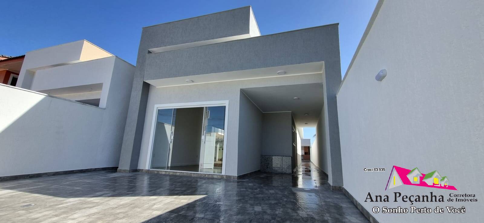 Lindíssima Casa com 3 Quartos, Piscina e Churrasqueira em Itaipuaçú!