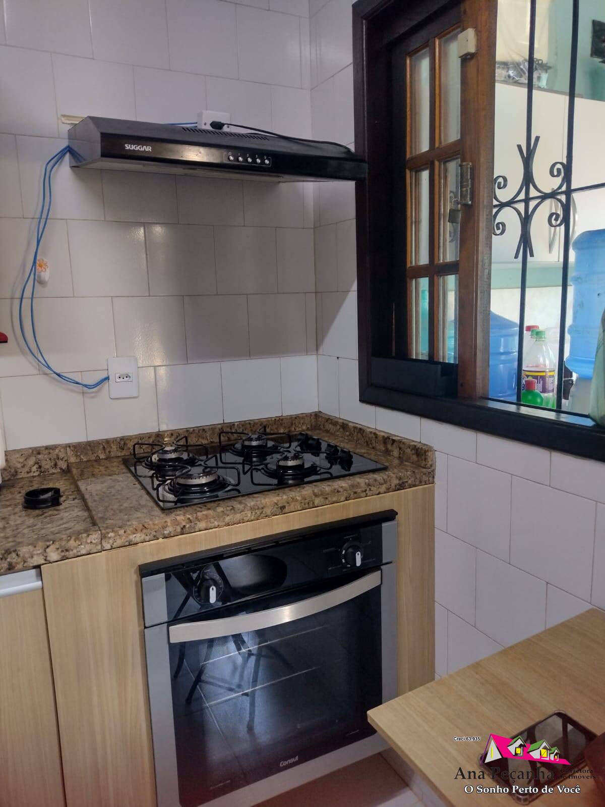 Casa a Venda com 3 Quartos, Piscina, Churrasqueira Próxima ao Barroco!!