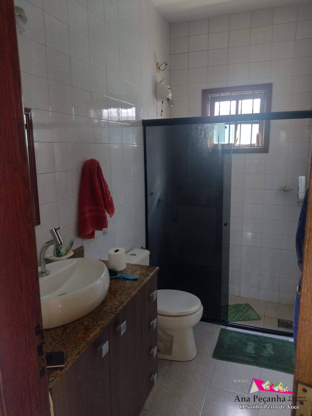 Casa a Venda com 3 Quartos, Piscina, Churrasqueira Próxima ao Barroco!!