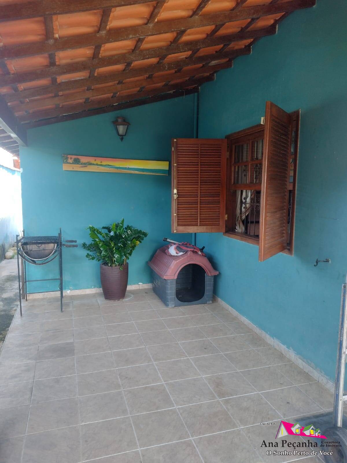 Casa a Venda com 3 Quartos, Piscina, Churrasqueira Próxima ao Barroco!!