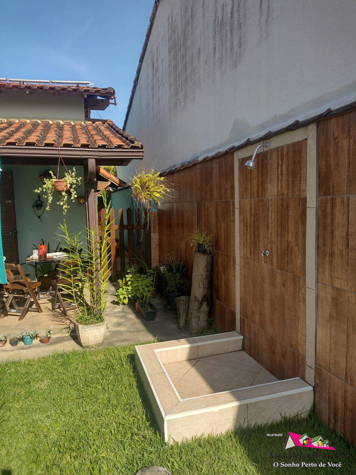 Casa a Venda com 3 Quartos, Piscina, Churrasqueira Próxima ao Barroco!!