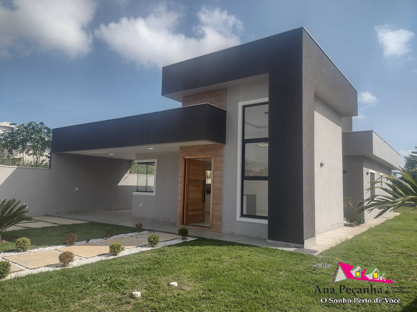 Casa de Alto Padrão, 3 Quartos, 700m2 de Terreno em Itaipuaçú!