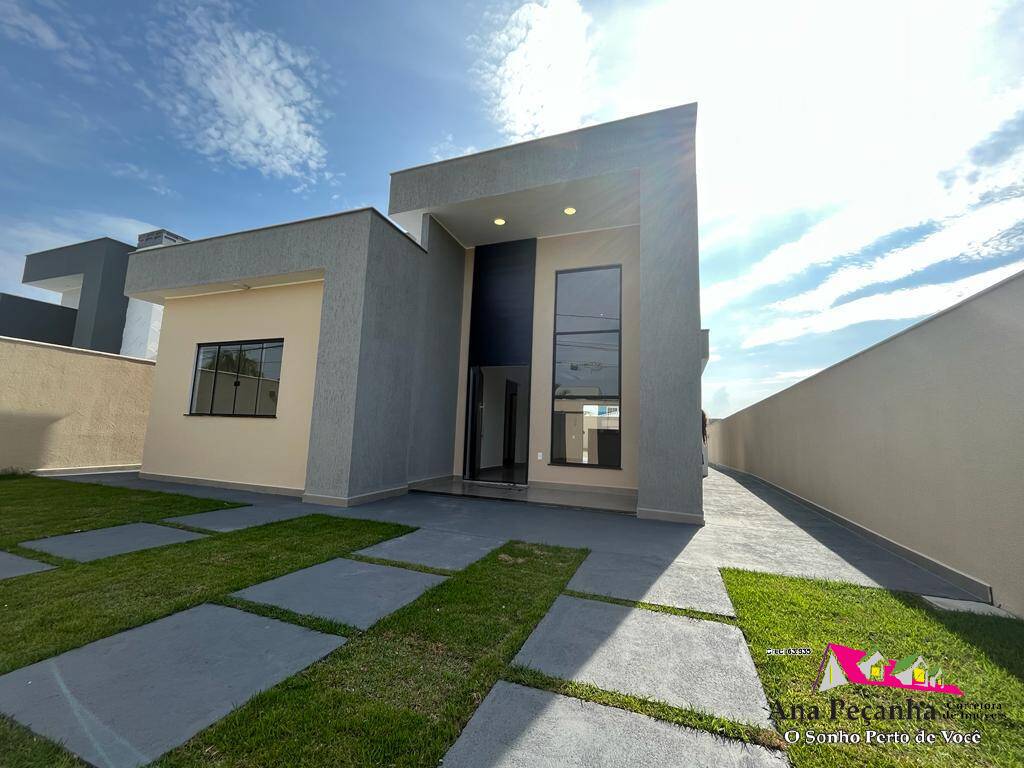 Casa Lindíssima a Venda, 3 Dormitórios, Fino Acabamento em itaipuaçú!