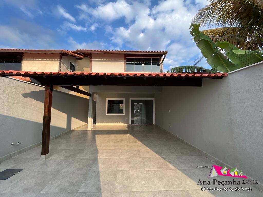 Casa Linda a Venda com 3 Quartos, 2 Suítes, Piscina em Itaipuaçú!