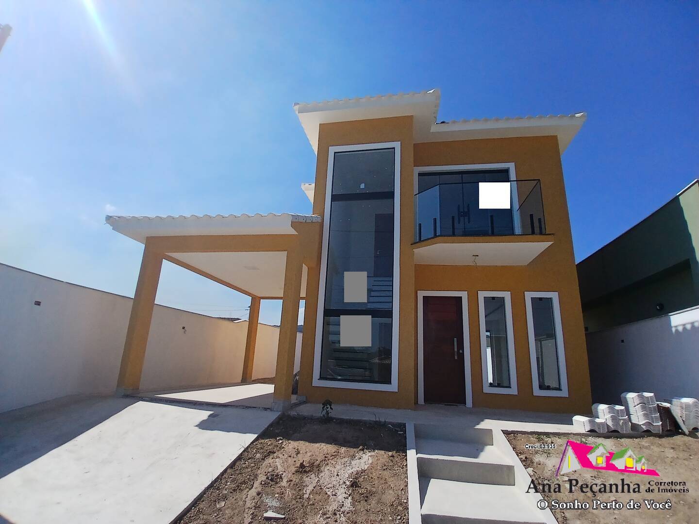Linda Casa a Venda com 2 Suítes, Condomínio Royal Garden Maricá!