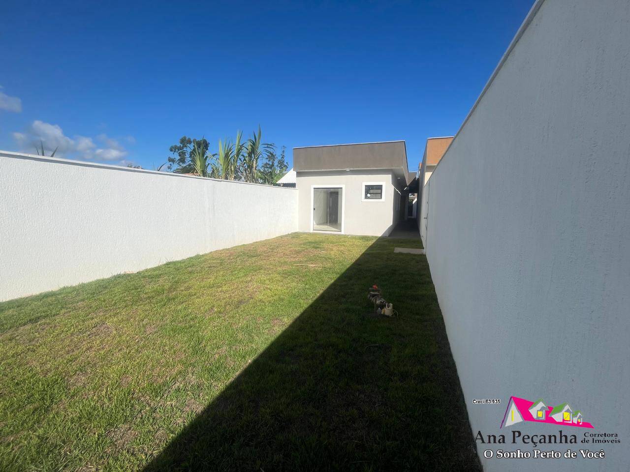 Casa Linda a Venda, 3 Quartos, Bem Localizada em Itaipuaçu!