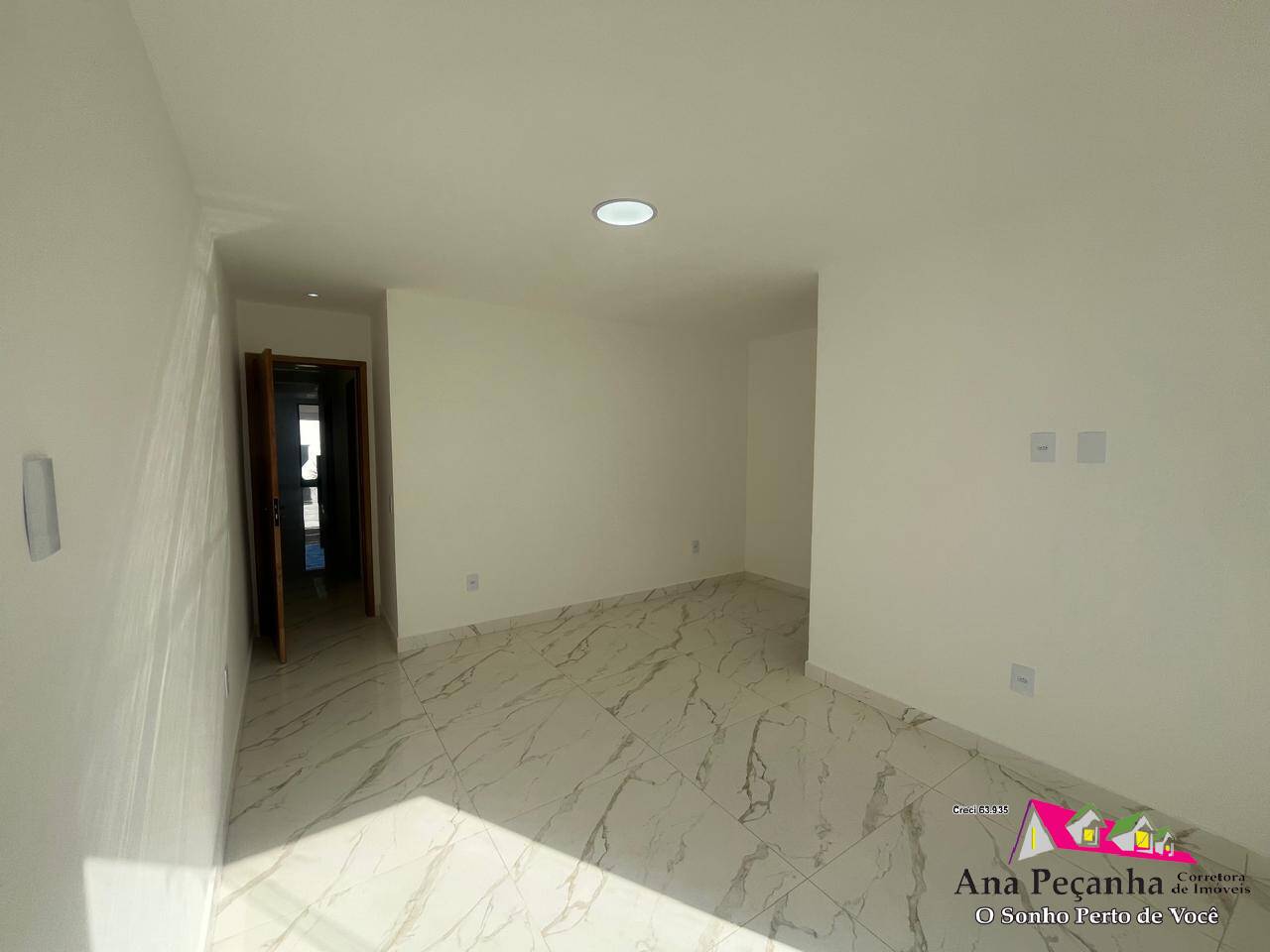 Casa Linda a Venda, 3 Quartos, Bem Localizada em Itaipuaçu!