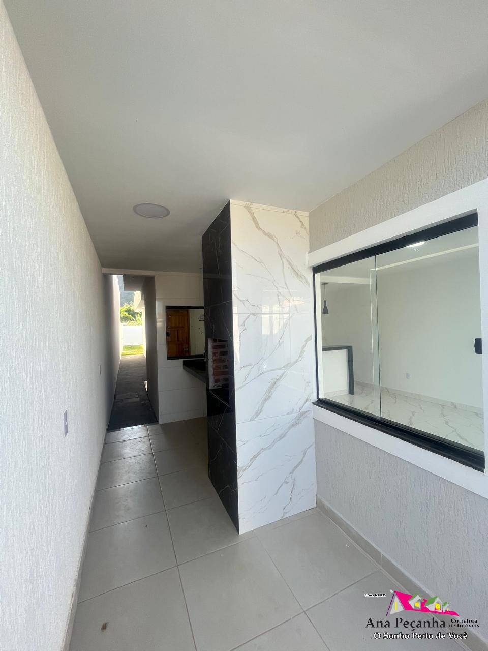 Casa Linda a Venda, 3 Quartos, Bem Localizada em Itaipuaçu!