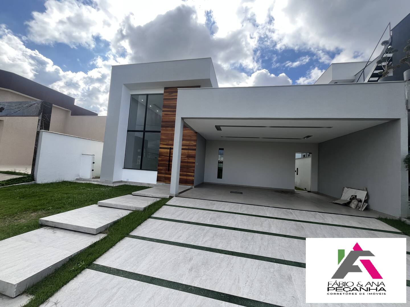 Ótima Casa com 3 Quartos no Condomínio Alphaville Maricá!