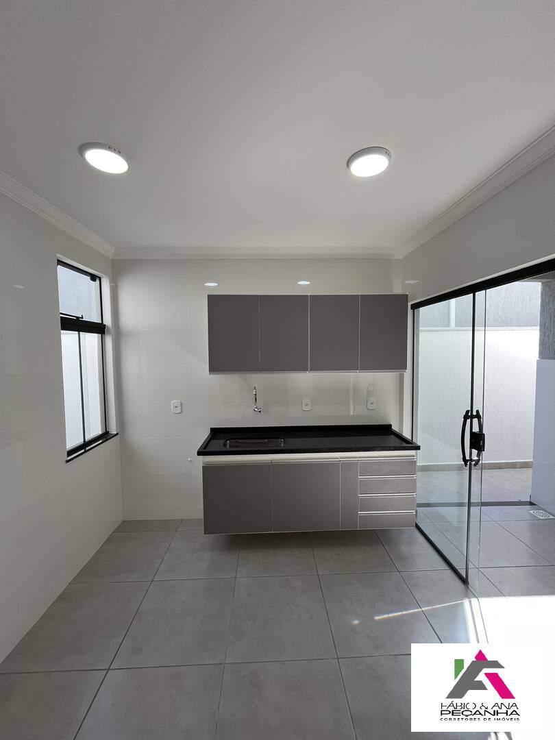 Casa Orlando rua 19 Sbl 598 mil!