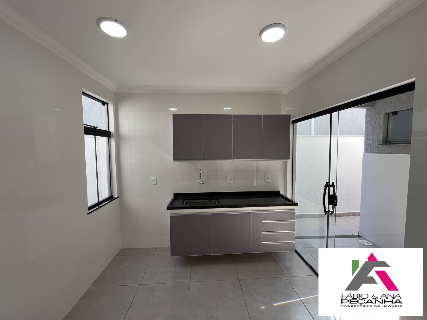 Casa Orlando rua 19 Sbl 598 mil!