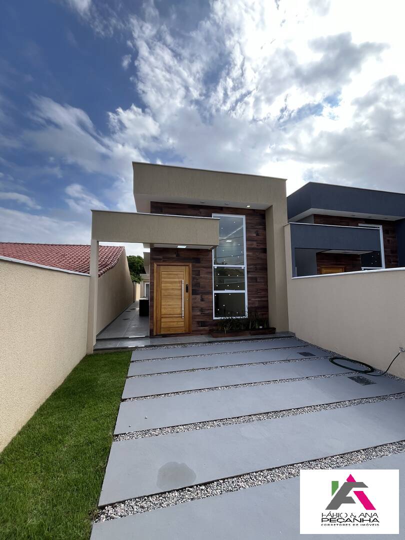 Bela Casa a Venda, 3 Quartos, Bem Localizada em Itaipuaçú!