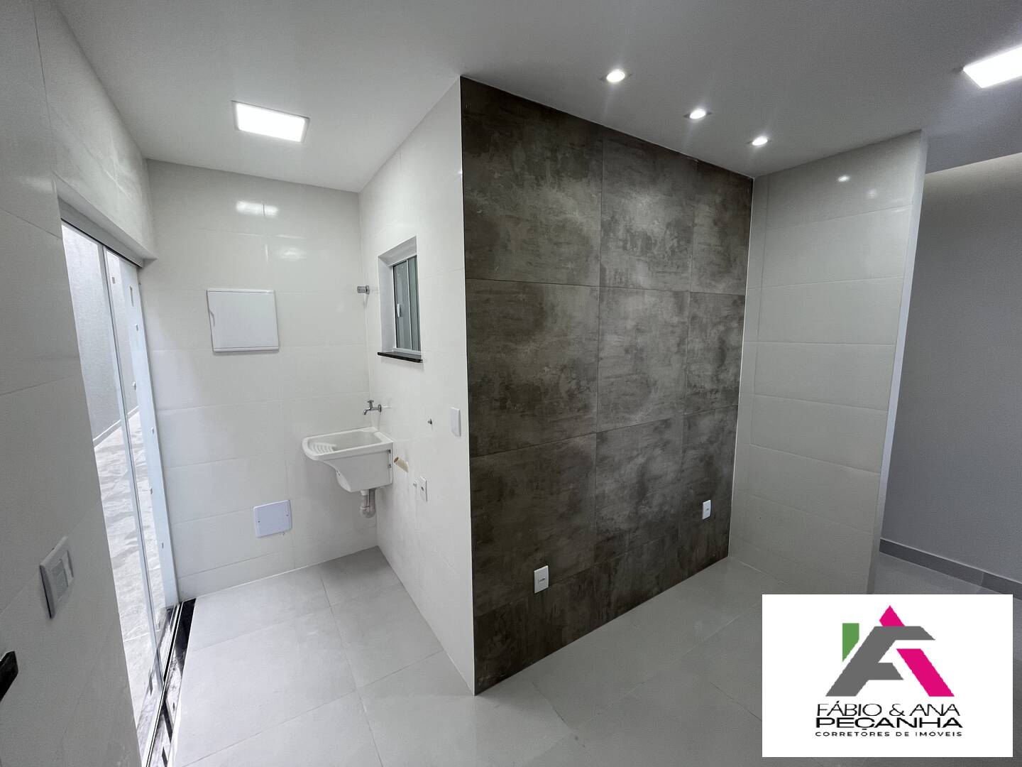 Casa Marmoraria rua 16 Sbl 680 mil em Itaipuaçú!